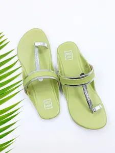 POSTCARD Women Printed One Toe Flats