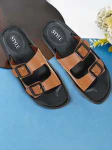 Genial Men Striped Rubber Slip-On