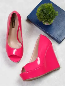 Flat n Heels Wedge Pumps