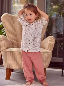 YK Girls Printed Short Sleeve Shirt & Joggers Clothing Set