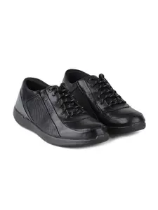 Red Chief Men Leather Trekking Shoes