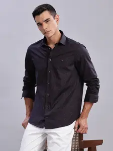 Tommy Hilfiger Men Classic Opaque Printed Casual Shirt