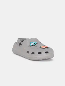 Pantaloons Junior Boys Clogs