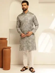 SOJANYA Men Printed Regular Kurta with Pyjamas