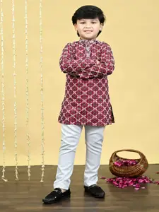 BT DEZINES Boys Embroidered Regular Sequinned Kurta with Pyjamas