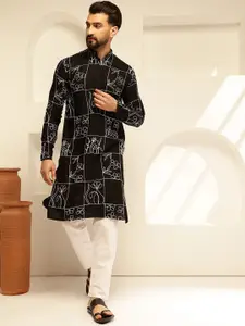 SOJANYA Men Floral Embroidered Regular Thread Work Kurta with Pyjamas