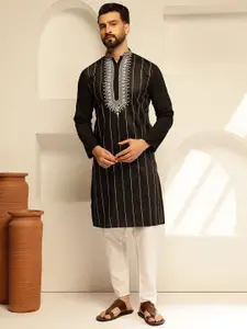 SOJANYA Men Embroidered Regular Thread Work Kurta with Pyjamas
