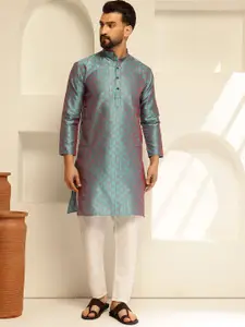 SOJANYA Men Regular Thread Work Kurta with Pyjamas