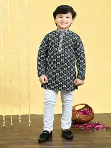 BT DEZINES Boys Embroidered Regular Sequinned Kurta with Pyjamas
