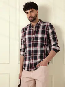 WROGN Men Comfort Slim Fit Tartan Checks Opaque Checked Casual Shirt