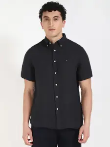Tommy Hilfiger Men Classic Opaque Casual Shirt
