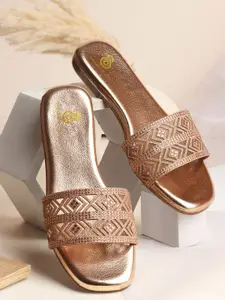 sneakers villa Women Embellished Open Toe Flats