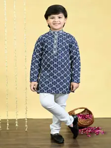BT DEZINES Boys Embroidered Regular Sequinned Kurta with Pyjamas