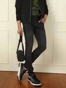 WROGN Men Comfort Slim Fit Light Fade Jeans