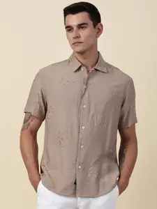 Thomas Scott Men Embroidered Regular Fit Casual Shirt