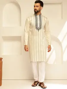 SOJANYA Men Embroidered Regular Thread Work Kurta with Pyjamas