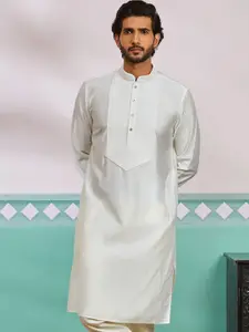 Vastramay Men Pintuck Detailed Kurta