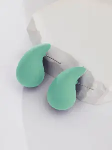 VAGHBHATT Teardrop Shaped Drop Earrings