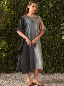 Lakshita Women Floral Embroidered Flared Sleeves Handloom Kaftan Kurta