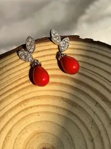 The Jewellery Tale Contemporary Drop Earrings