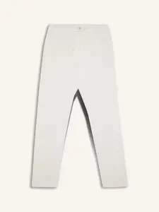 DeFacto Men Regular Fit Mid-Rise Cotton Chinos