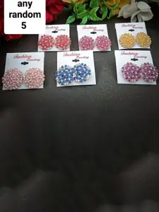 DIVASTRI Contemporary Studs Earrings