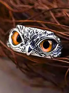 The Roadster Lifestyle Co Men Silver Plated Eye Owl Shaped Finger Ring