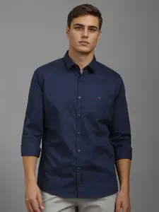 Louis Philippe Sport Men Slim Fit Opaque Casual Shirt