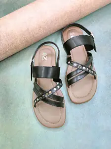 THE MADRAS TRUNK Men Open Toe Sandals