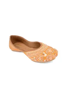 Anouk Women Embellished Ethnic Mojaris Flats