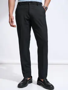 HIGHLANDER Men Comfort Slim Fit Trousers