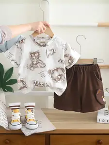 INCLUD Boys Printed T-shirt with Shorts