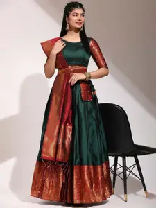 DIVASTRI Semi-Stitched Lehenga & Unstitched Blouse With Dupatta