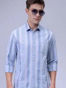 The Indian Garage Co Men Slim Fit Spread Collar Textured Cotton Casual Shirt