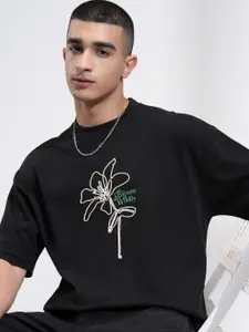 HIGHLANDER Men Round Neck Oversized Embellished T-shirt