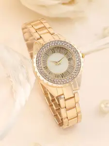 HAUTE SAUCE by  Campus Sutra HAUTE SAUCE by Campus Sutra Women The Crystalized Roman Round Watch