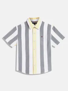 Tommy Hilfiger Boys Spread Collar Vertical Striped Cotton Casual Shirt