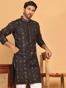 Jompers Floral Embroidered Mandarin Collar Silk Thread Work Straight Kurta