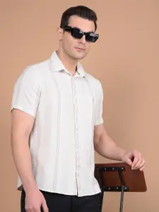 Crimsoune Club Men Classic Slim Fit Spread Collar Vertical Striped Cotton Casual Shirt