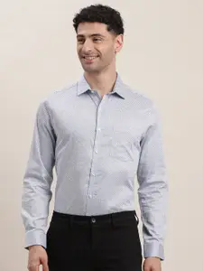 Turtle Men Standard Slim Fit Spread Collar Checked Cotton Formal Shirt