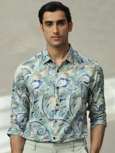 Mufti Men Slim Fit Spread Collar Ethnic Motifs Printed Cotton Casual Shirt