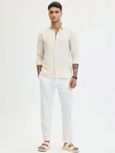 Snitch Men Spread Collar Textured Casual Shirt