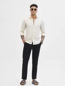 Snitch Men Classic Fit Spread Collar Textured Casual Shirt