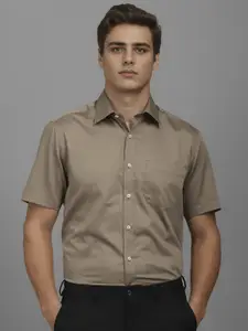 Louis Philippe Men Classic Slim Fit Spread Collar Solid Cotton Formal Shirt