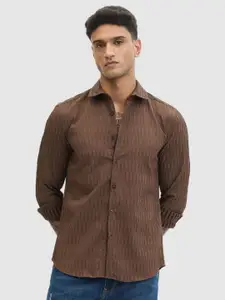 Snitch Men Smart Fit Spread Collar Textured Casual Shirt