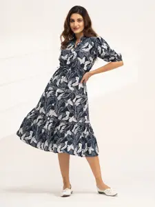 DressBerry Women Floral Print Bell Sleeve Crepe Fit & Flare Dress
