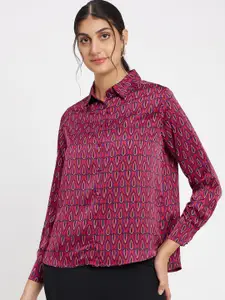 Madame Women Spread Collar Geometric Printed Casual Shirt