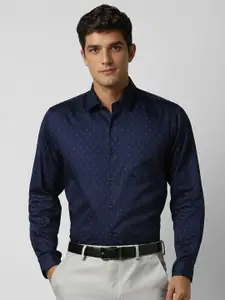 Peter England Men Spread Collar Floral Printed Cotton Formal Shirt