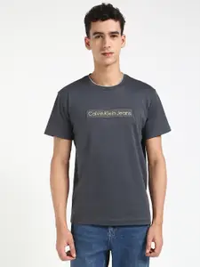 Calvin Klein Jeans Men Typography Pockets T-shirt