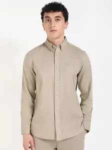 Calvin Klein Jeans Men Button-Down Collar Solid Slim Fit Cotton Casual Shirt